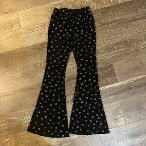 Yesstyle smiley face flare leggings